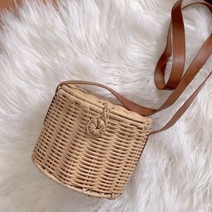 Woven summer shoulder bag
